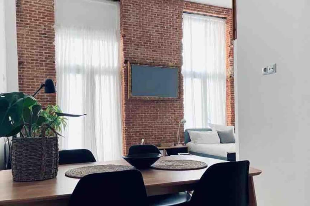 شقة Unique Nyc Style Loft In The Heart Of مدريد المظهر الخارجي الصورة